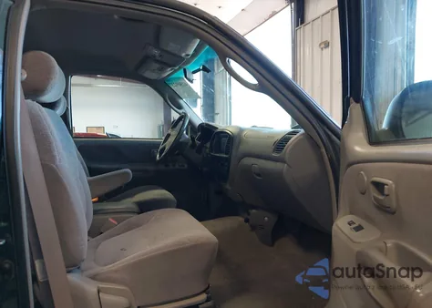 2001 Toyota Tundra Ltd V8 from USA, damaged, VIN 5TBBT48171S202958